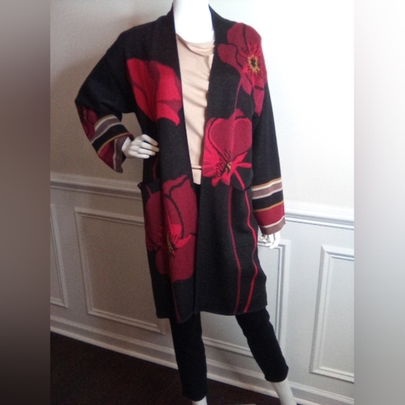Max Sport Women's Poppy Black and Red Long Floral Cardigan Size Medium - Picture 3 of 16